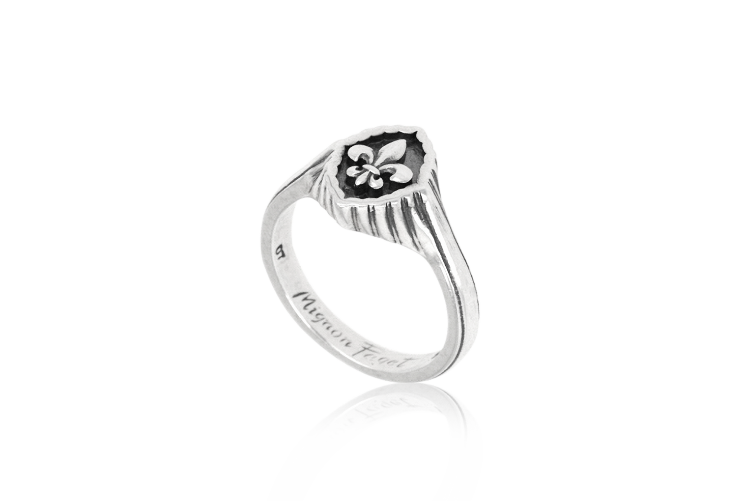 Heirloom Fleur de Lis Ring